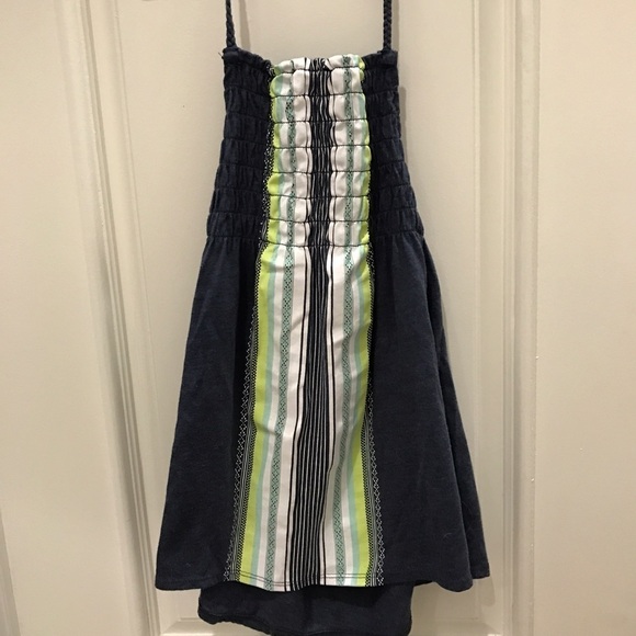 Old navy halter tank - Picture 1 of 2